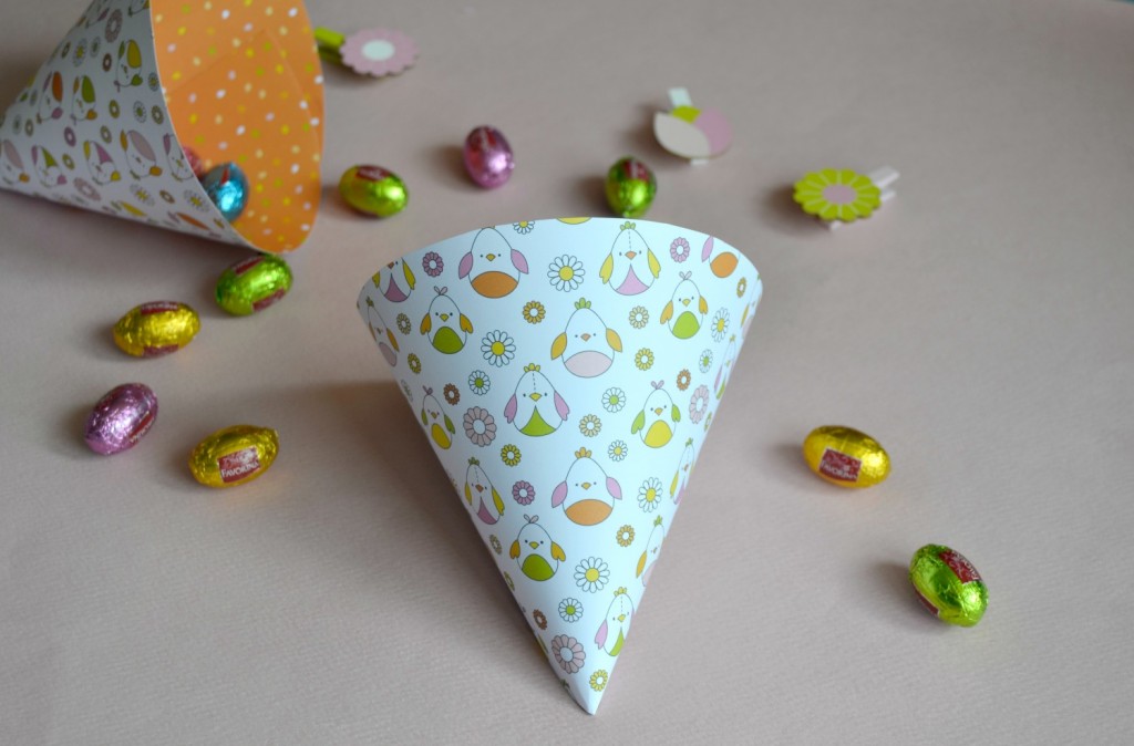 cônes en papier bonbons