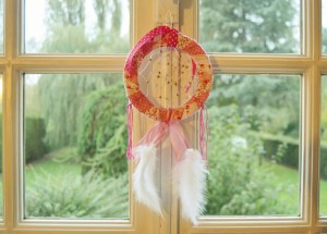 DIY : L’ attrape-rêves (dreamcatcher)…