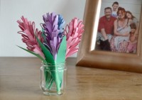 L’atelier du mercredi : jacinthes en papier