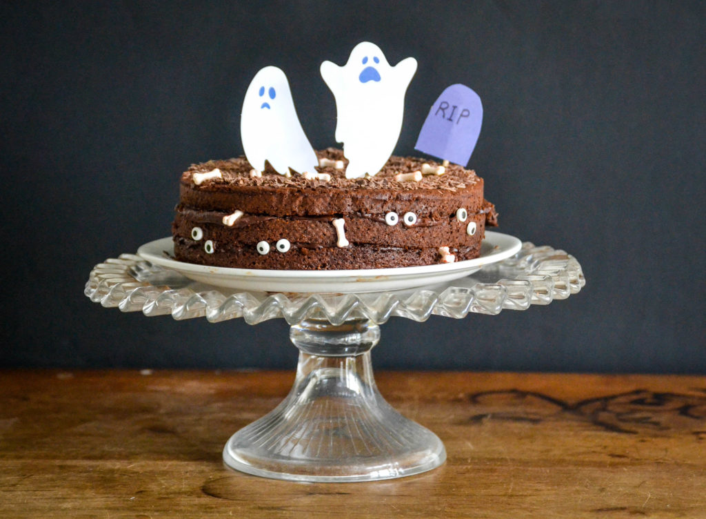 Gâteau au chocolat moelleux et facile pour halloween! – Nana et Chocolat