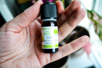 Se soigner avec des huiles essentielles : les maux de l’été